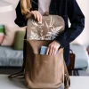 Backpack, Come Along,<Keecie Online