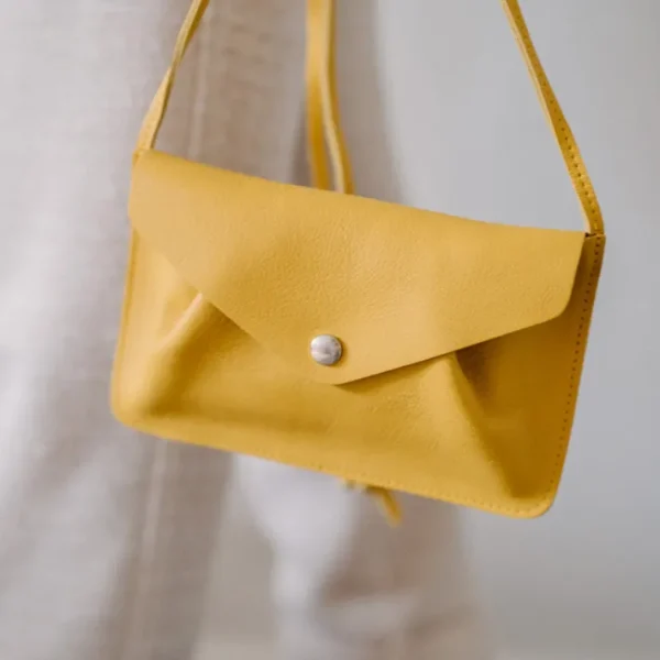 Bag, Backing Vocals,<Keecie Discount