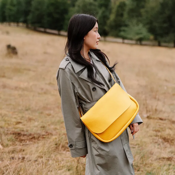 bag_plant_sitter_yellow_0.webp Bag, Plant Sitter,<Keecie New