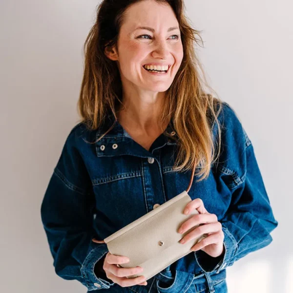 Phonebag, Hang On,<Keecie Online