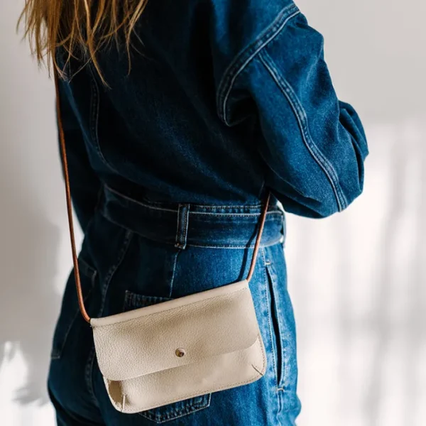 Phonebag, Hang On,<Keecie Online