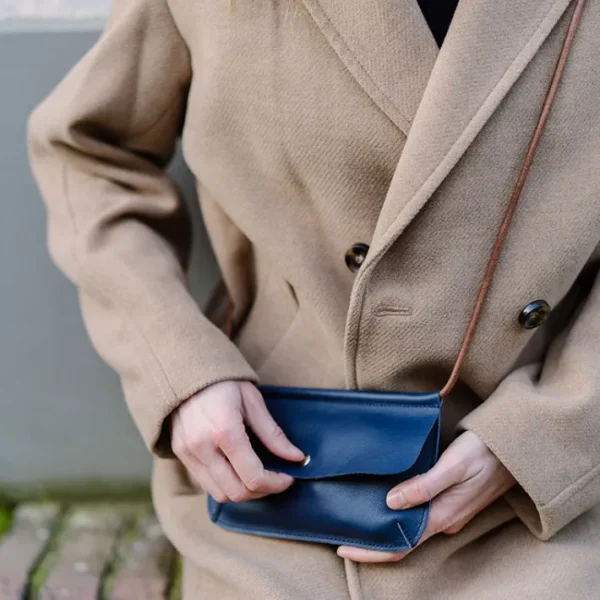 Phonebag, Hang On,<Keecie Online